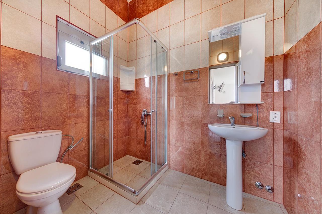 Delfin Apartments Sutomore Ngoại thất bức ảnh