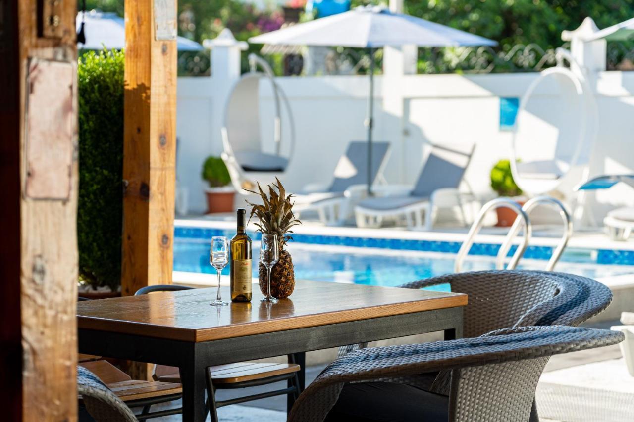 Delfin Apartments Sutomore Ngoại thất bức ảnh