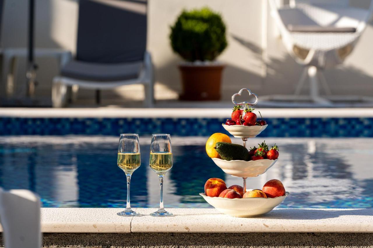 Delfin Apartments Sutomore Ngoại thất bức ảnh
