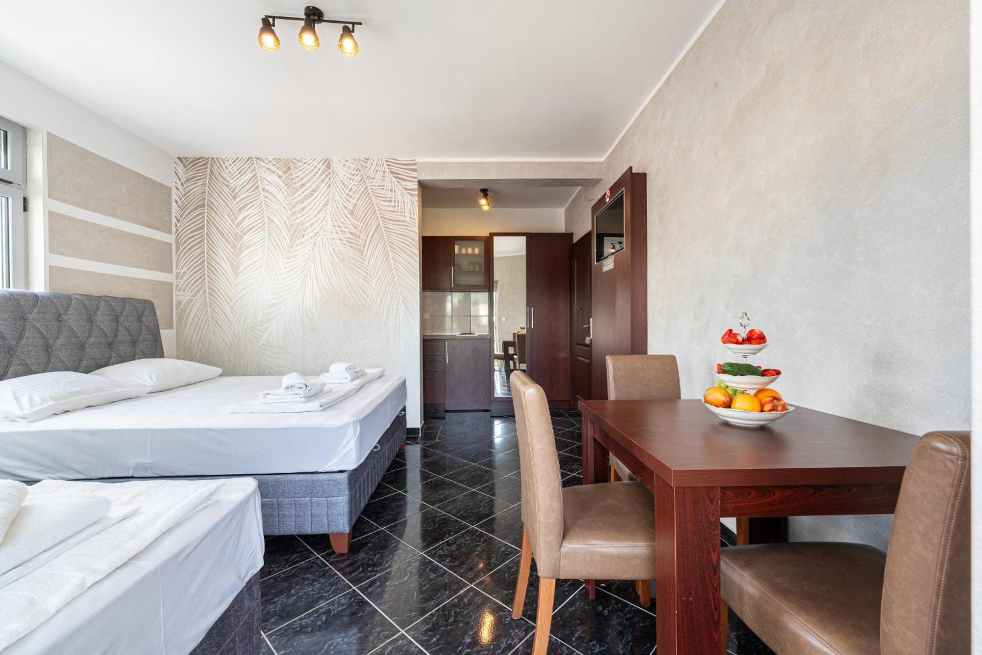 Delfin Apartments Sutomore Ngoại thất bức ảnh