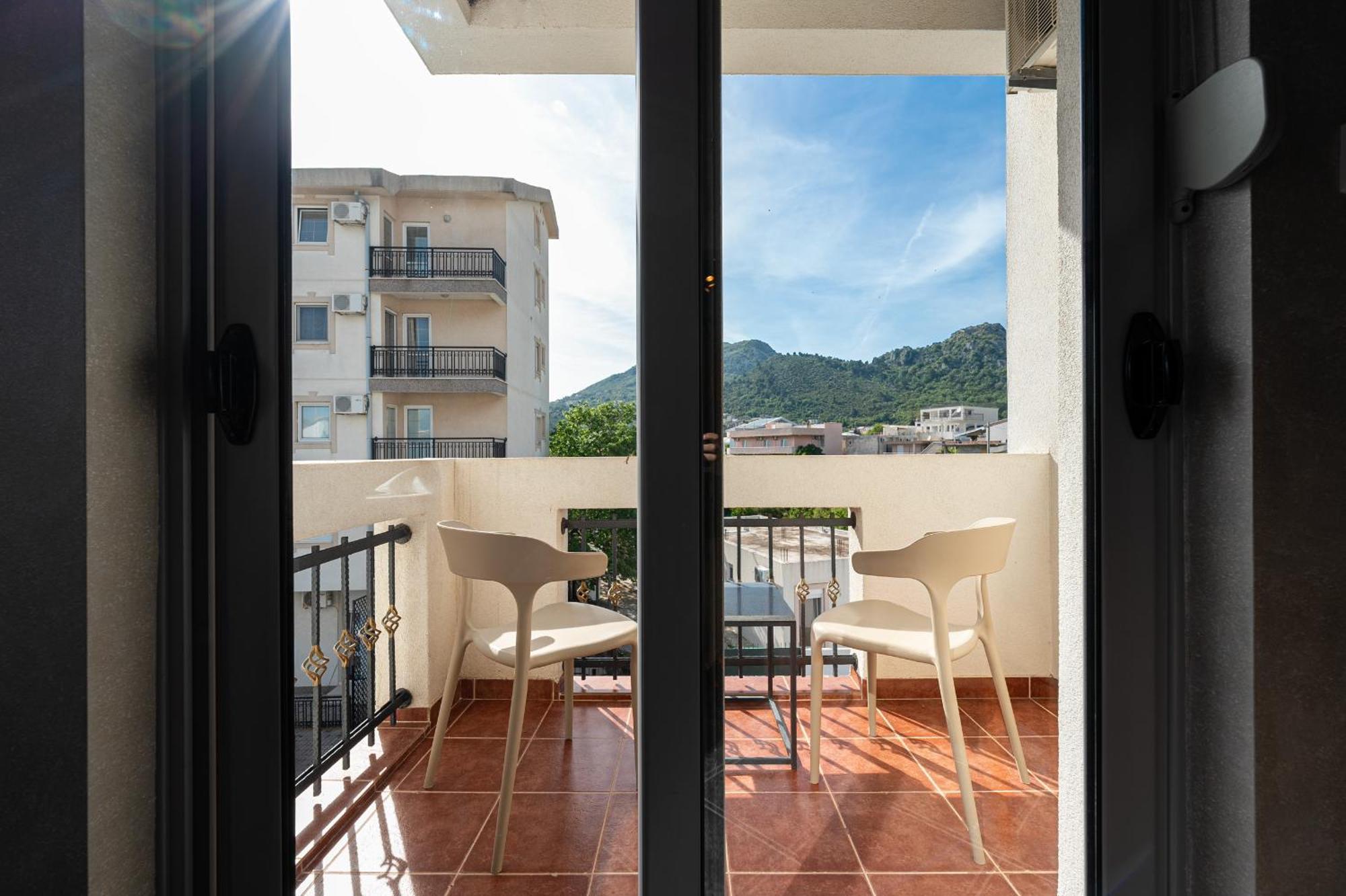 Delfin Apartments Sutomore Phòng bức ảnh
