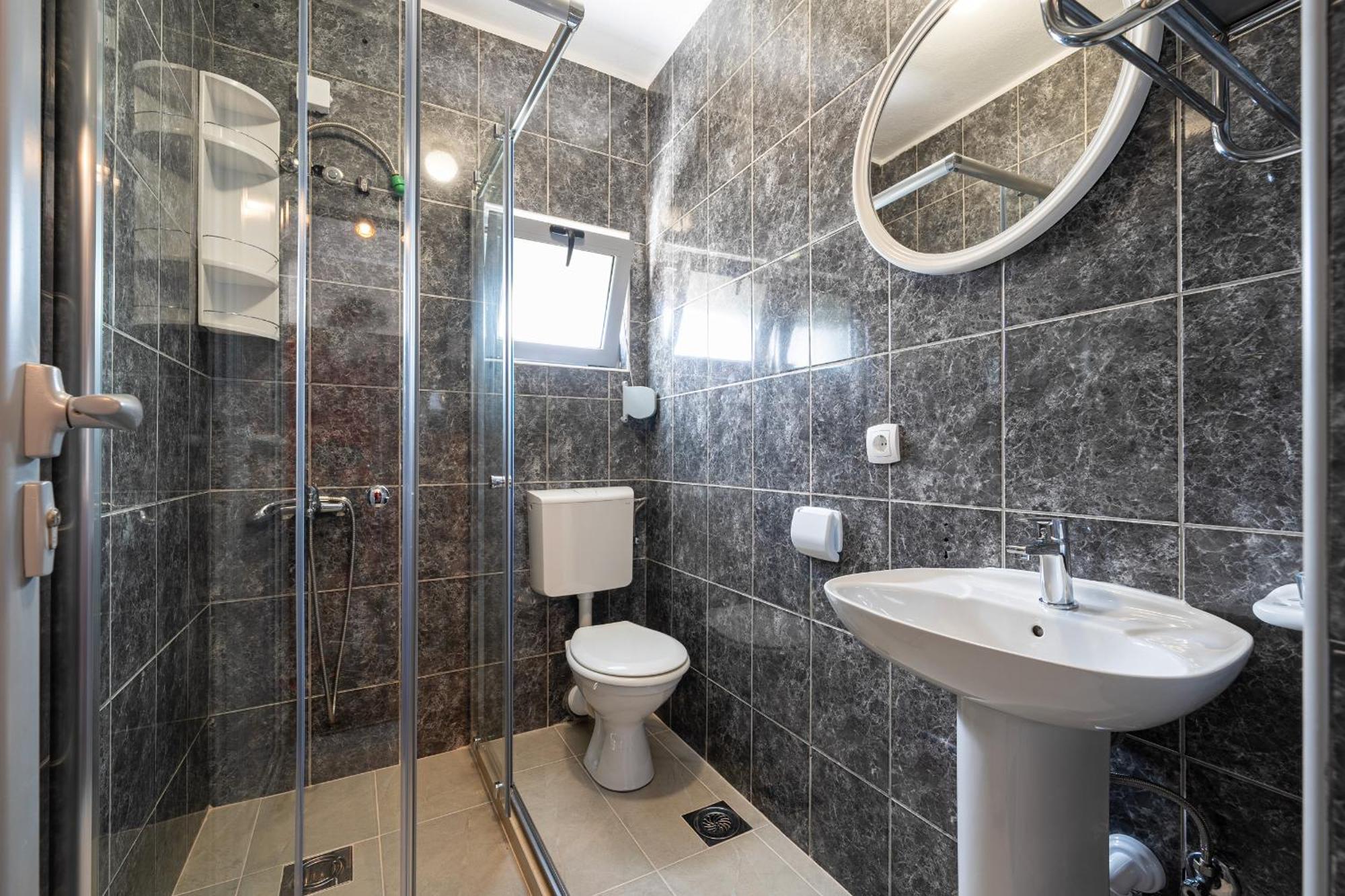 Delfin Apartments Sutomore Phòng bức ảnh